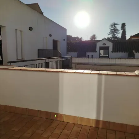 Farinas 11 Apartment *