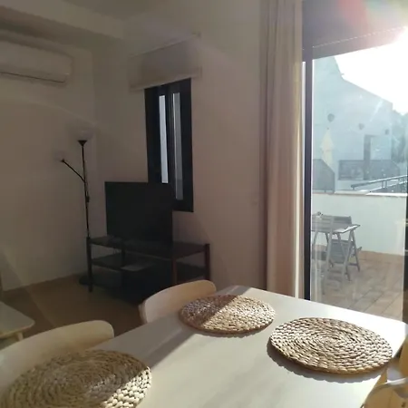Farinas 11 Apartment *