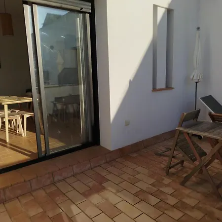 Farinas 11 Apartment *